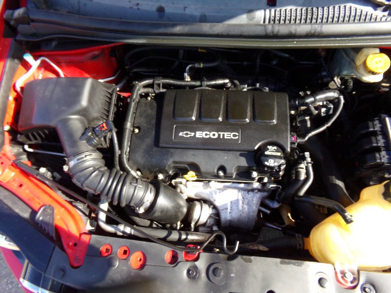 Used 2015 Chevrolet Sonic LTZ image 46