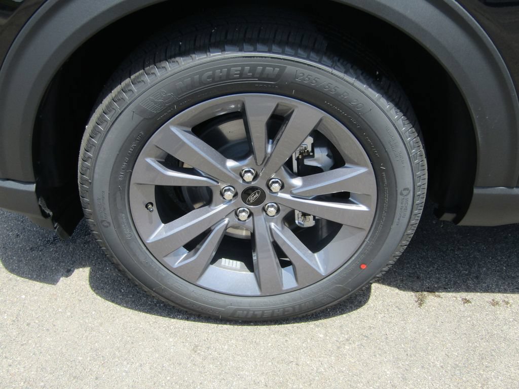 New 2026 Ford Explorer Active w/ Active Comfort Package AWD/4WD image 21