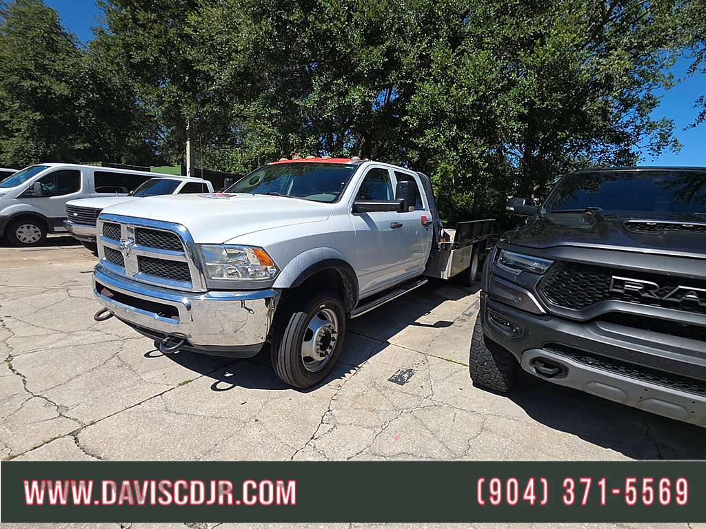 Used 2017 RAM 5500 Tradesman w/ Chrome Appearance Group AWD/4WD image 1