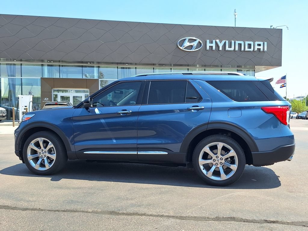 Used 2020 Ford Explorer Platinum w/ Premium Technology Package AWD/4WD image 6