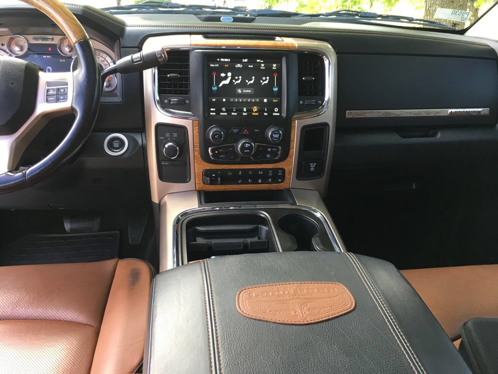 Used 2018 RAM 2500 Longhorn w/ Convenience Group AWD/4WD image 29