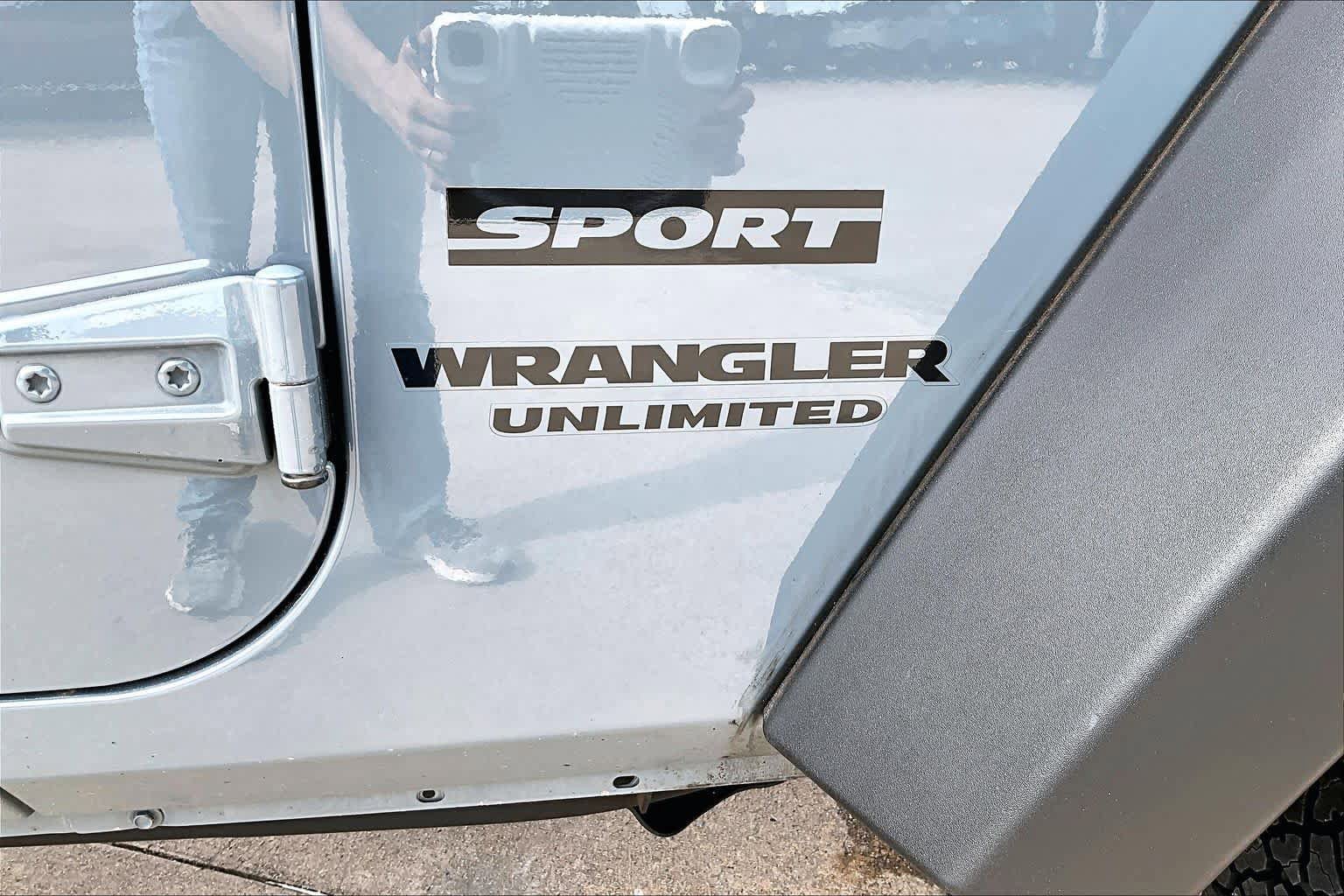 Used 2015 Jeep Wrangler Unlimited Sport w/ Trailer Tow Group AWD/4WD image 31
