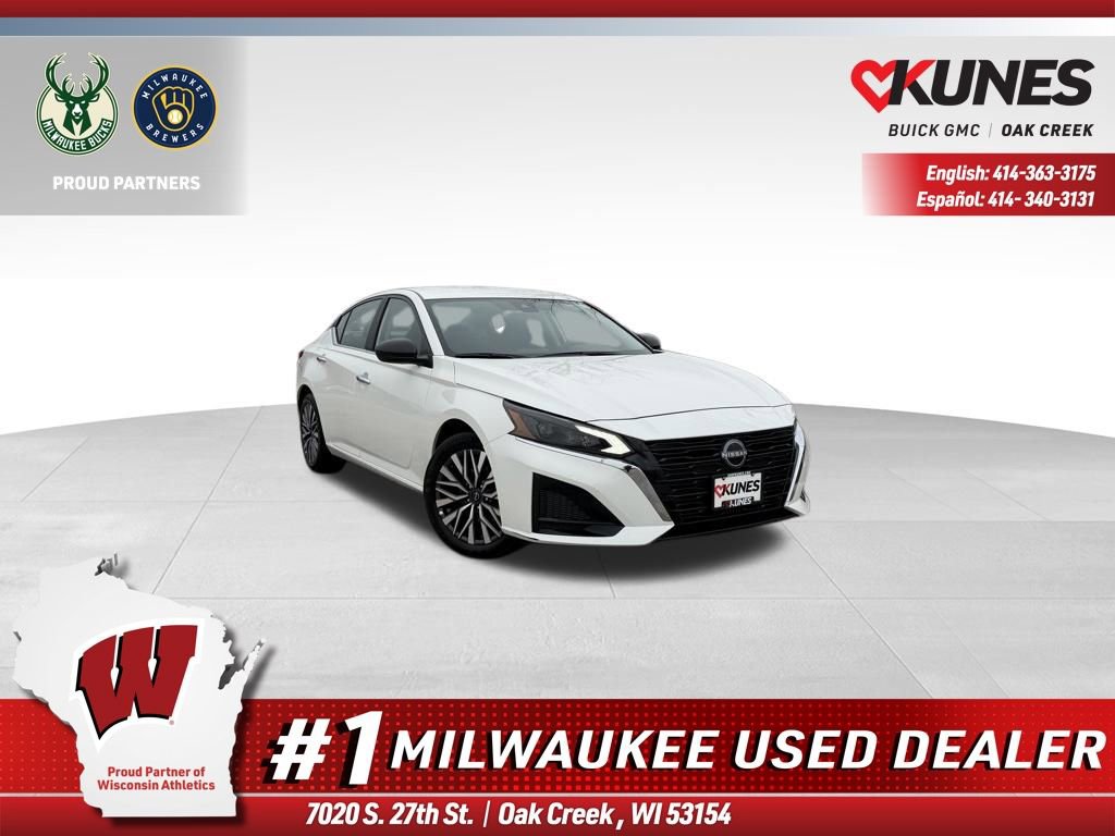 Used 2025 Nissan Altima 2.5 SV FWD image 1