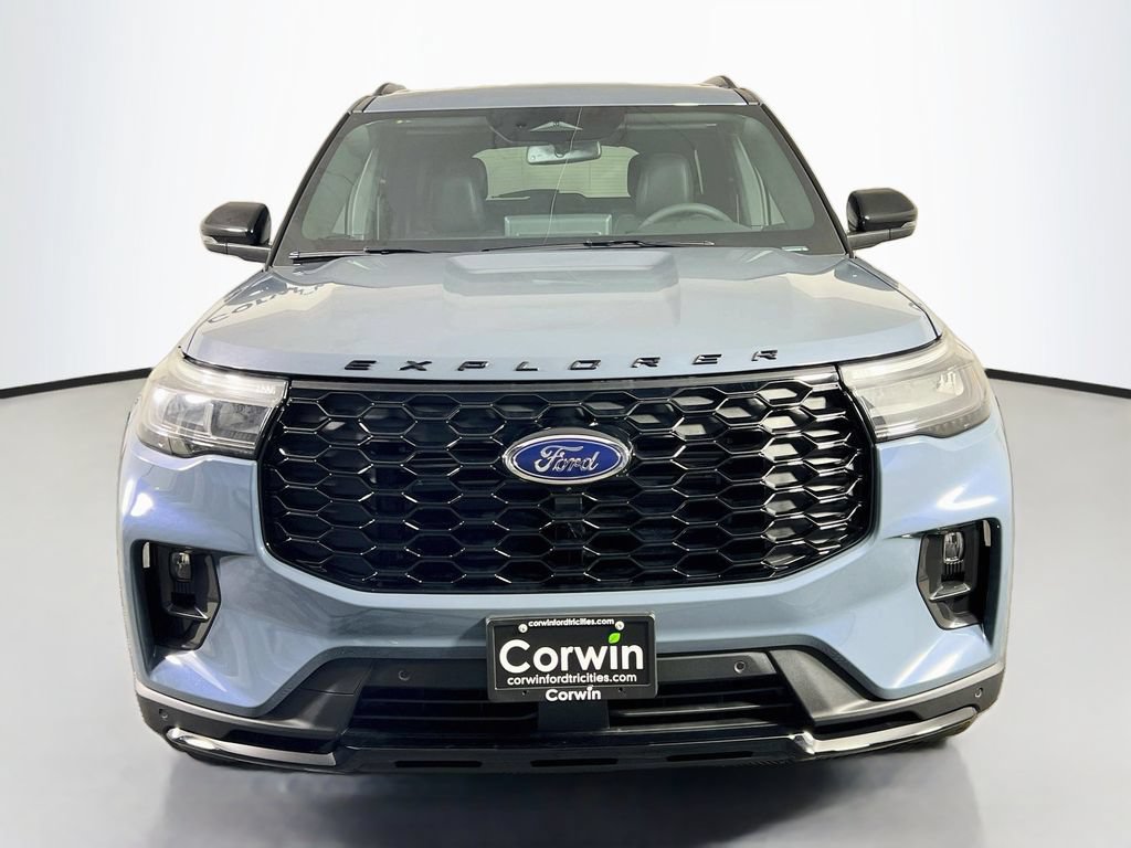 New 2026 Ford Explorer ST-Line w/ ST-Line Street Pack AWD/4WD image 4