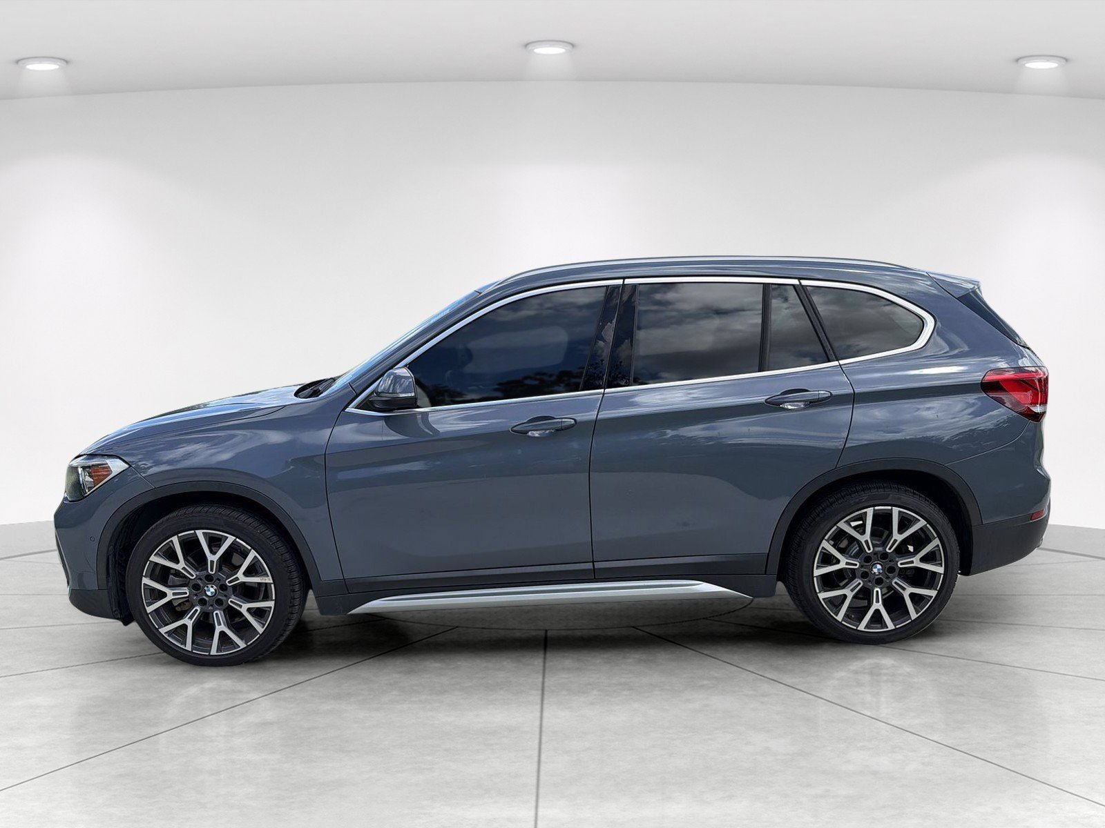Used 2021 BMW X1 sDrive28i w/ Premium Package FWD image 7