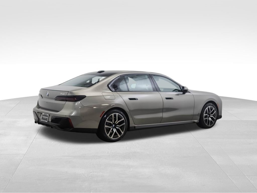 New 2026 BMW 740i xDrive image 5