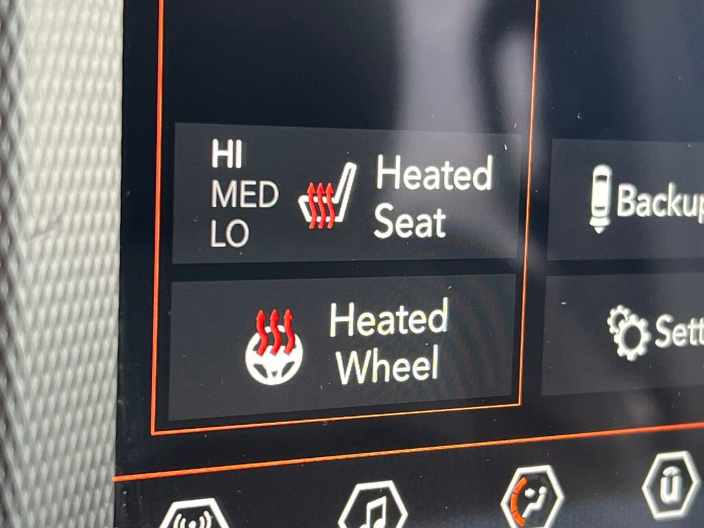 Used 2023 Jeep Wrangler Sport image 23