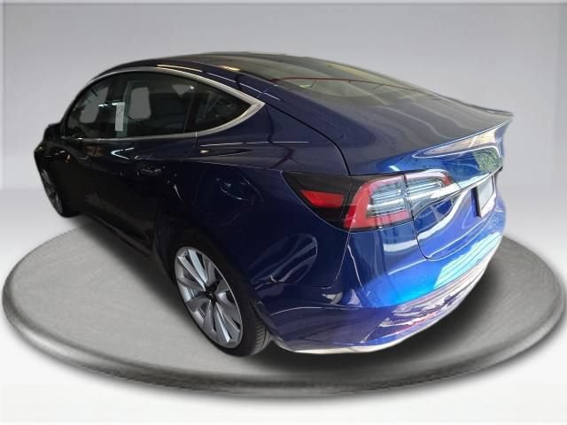 Used 2019 Tesla Model 3 Mid Range RWD image 9
