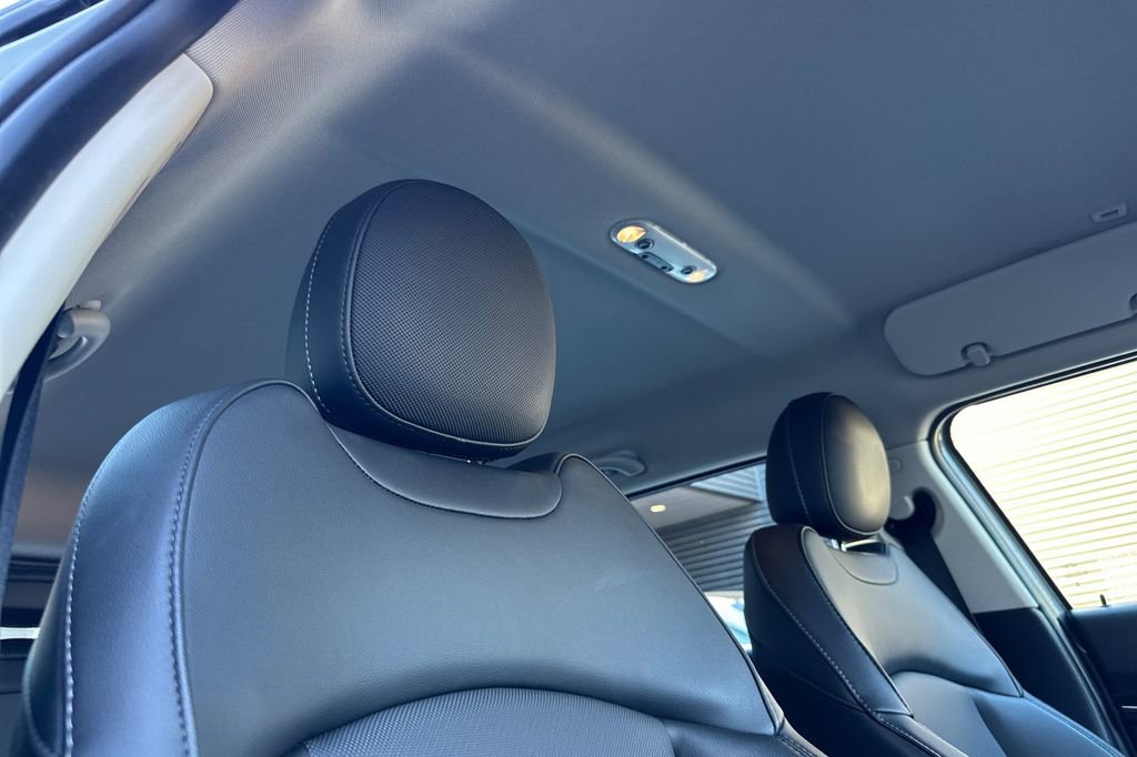 Used 2022 MINI Cooper Clubman S image 17