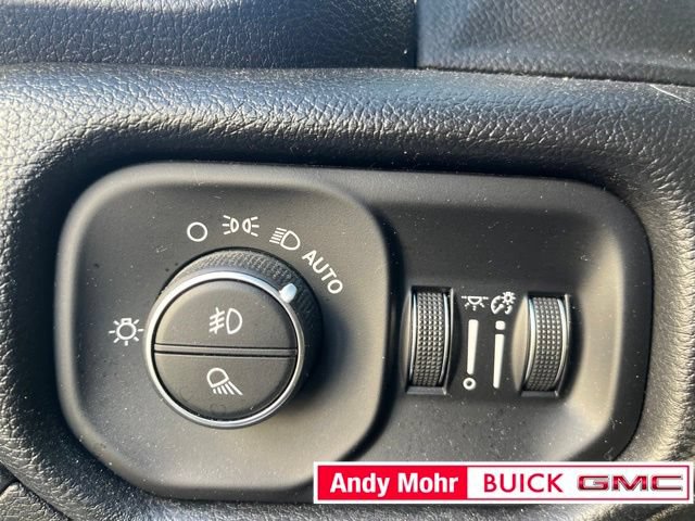 Used 2022 RAM 1500 Laramie AWD/4WD image 19