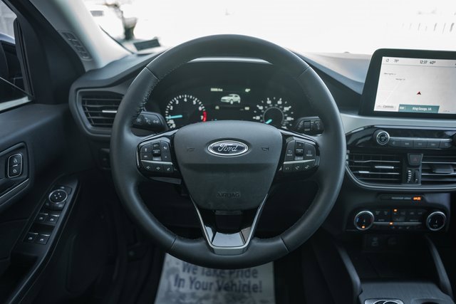 Used 2022 Ford Escape SE w/ SE Sport Appearance Package image 35