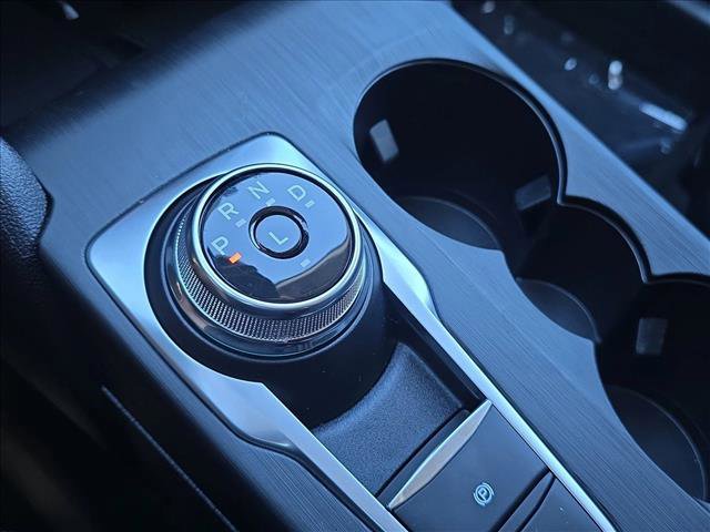 Used 2022 Ford Escape SEL w/ Technology Package image 16