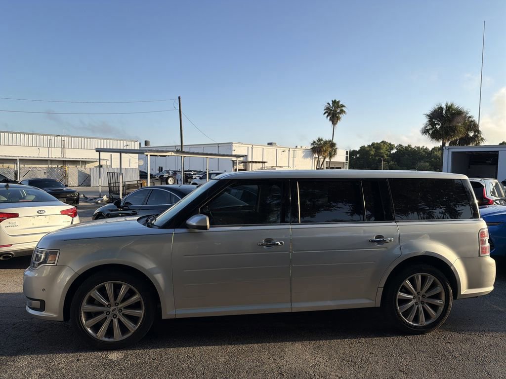 Used 2015 Ford Flex Limited w/ Equipment Group 301A FWD image 4