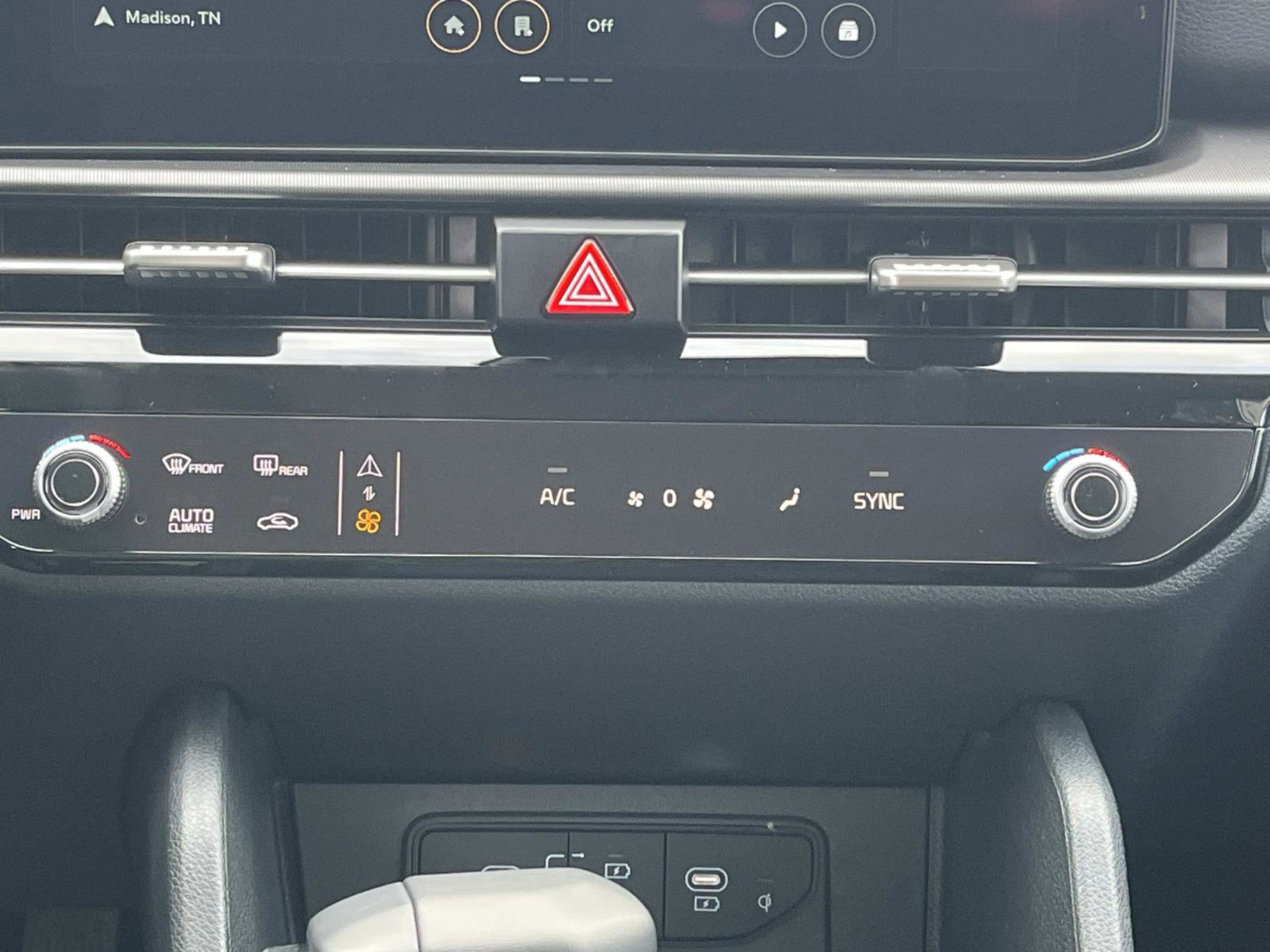 New 2026 Kia Sportage SX FWD image 15
