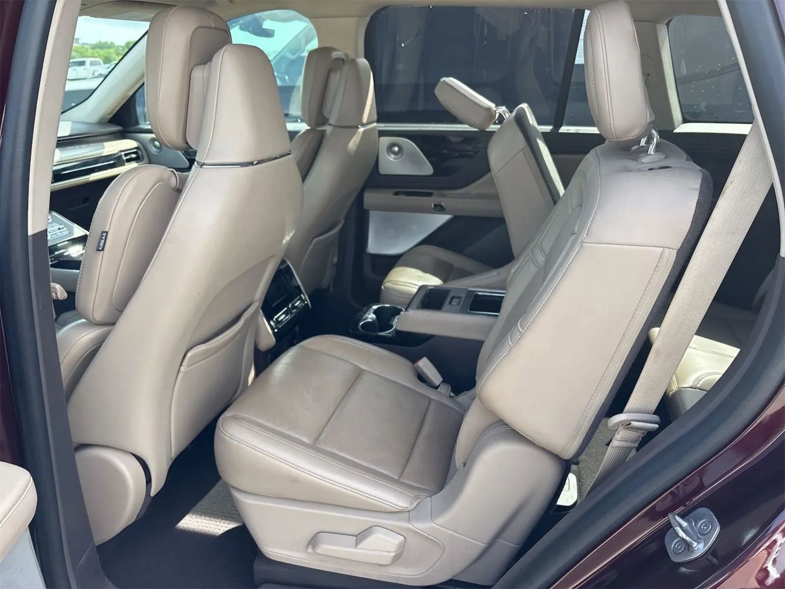 Used 2021 Lincoln Aviator Reserve w/ Equipment Group 202A image 9