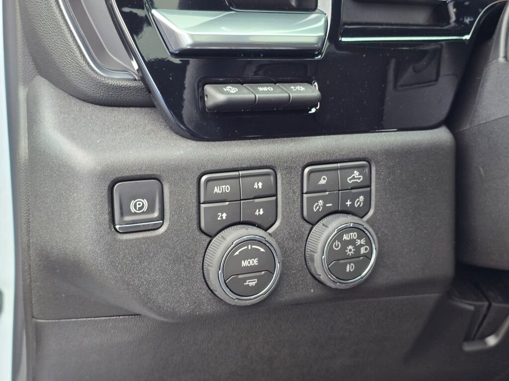 New 2026 Chevrolet Silverado 2500 High Country w/ High Country Premium Package AWD/4WD image 26