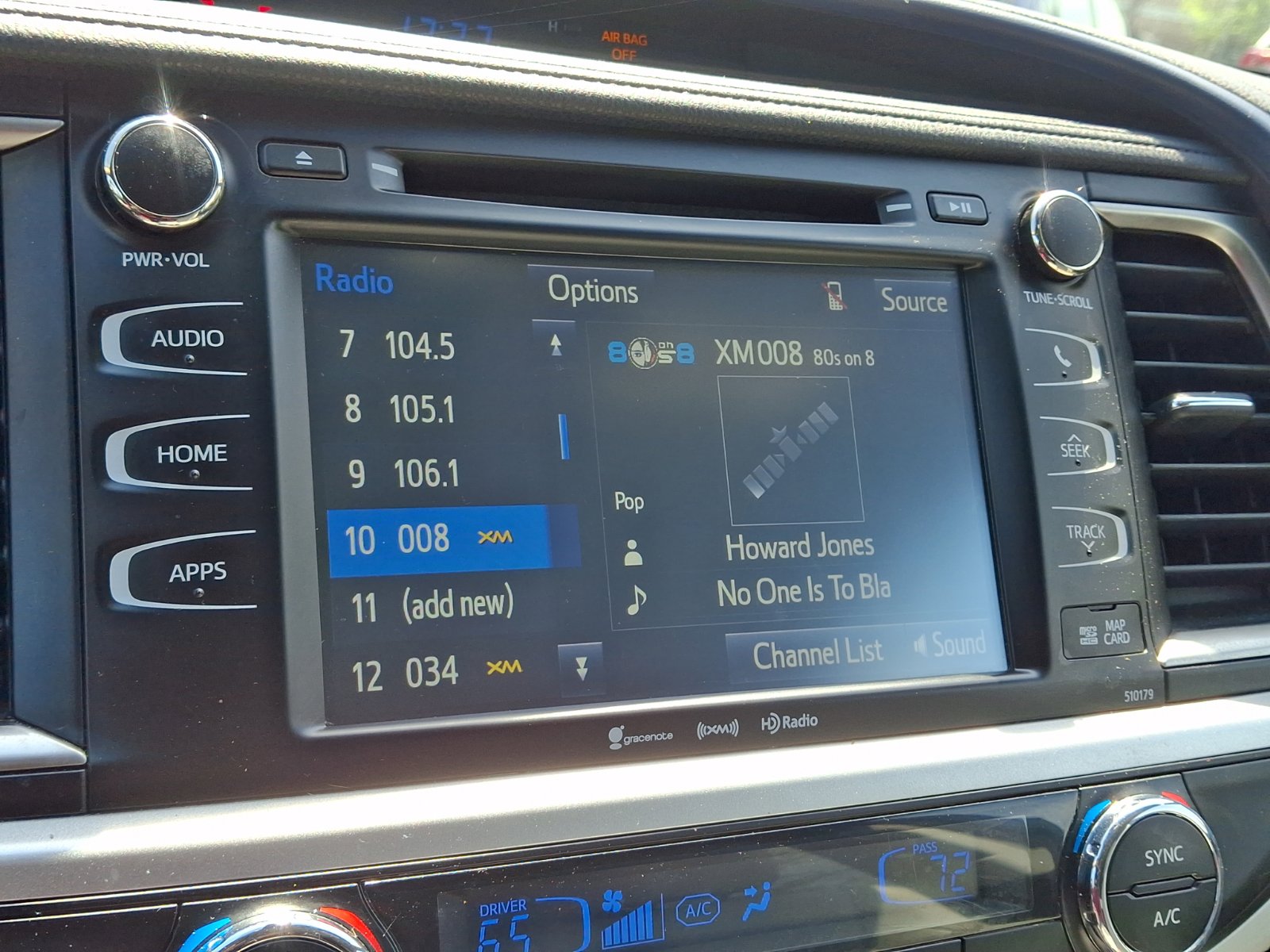 Used 2018 Toyota Highlander XLE image 20