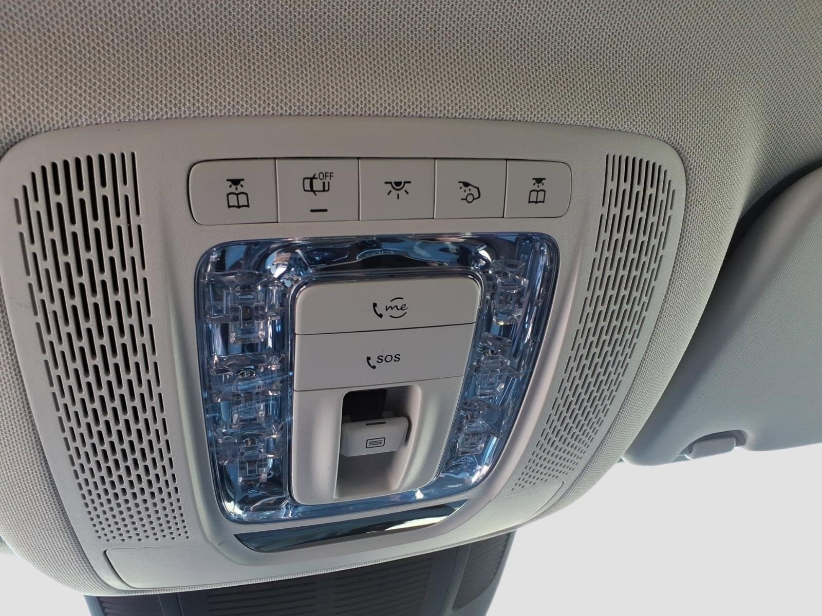 Used 2024 Mercedes-Benz GLS 580 4MATIC image 34