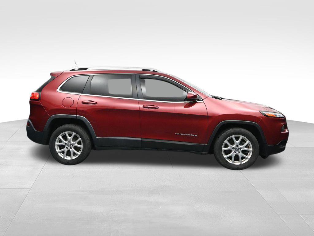 Used 2015 Jeep Cherokee Latitude w/ Comfort/Convenience Group FWD image 6