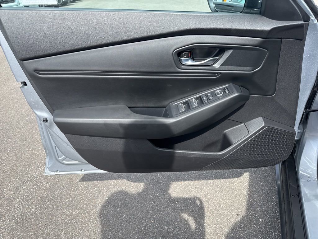 Used 2025 Honda Accord SE image 25