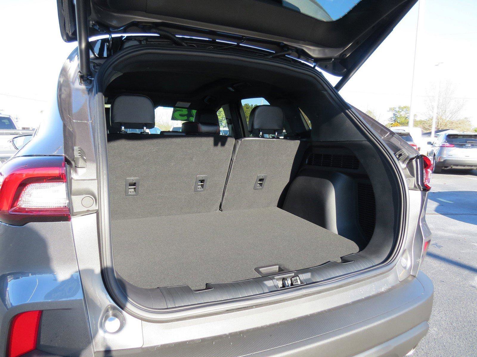 New 2025 Ford Escape ST-Line w/ Equipment Group 301A image 11