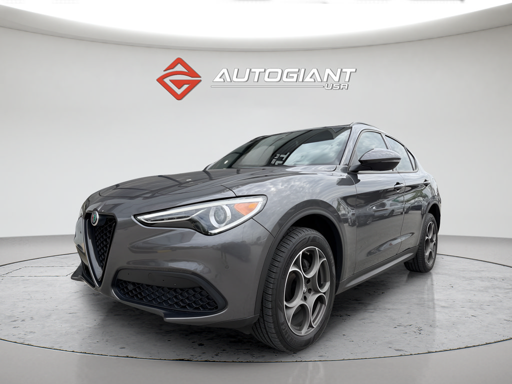 Used 2022 Alfa Romeo Stelvio Sprint RWD image 5