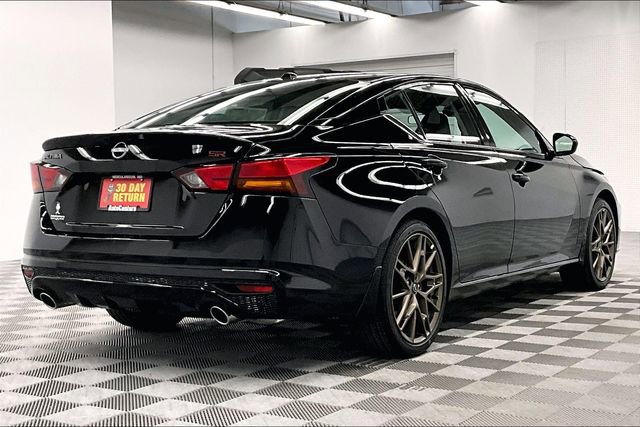 New 2025 Nissan Altima 2.5 SR w/ SR Premium Package image 17