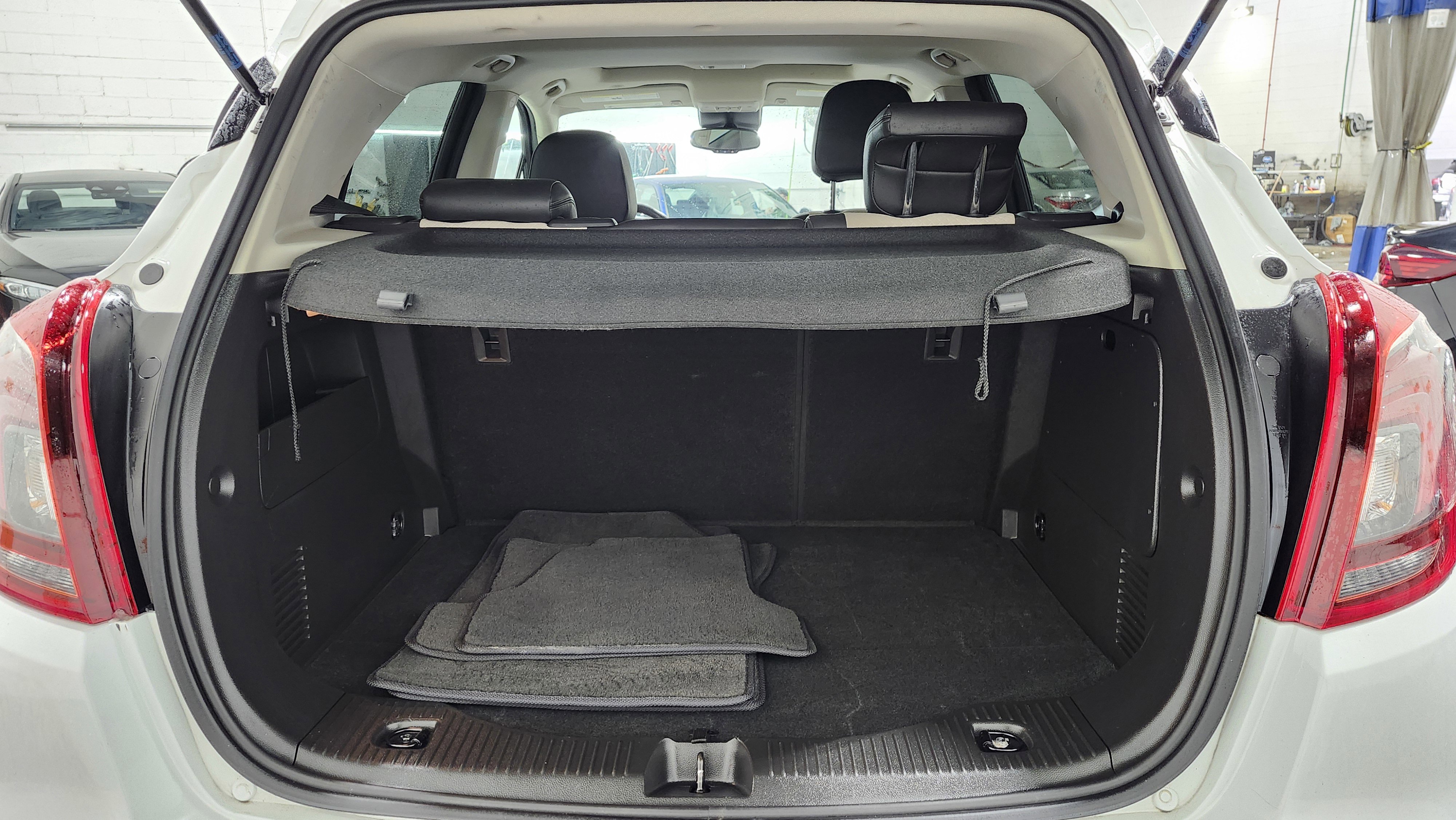 Used 2020 Buick Encore Sport Touring w/ Safety Package image 23