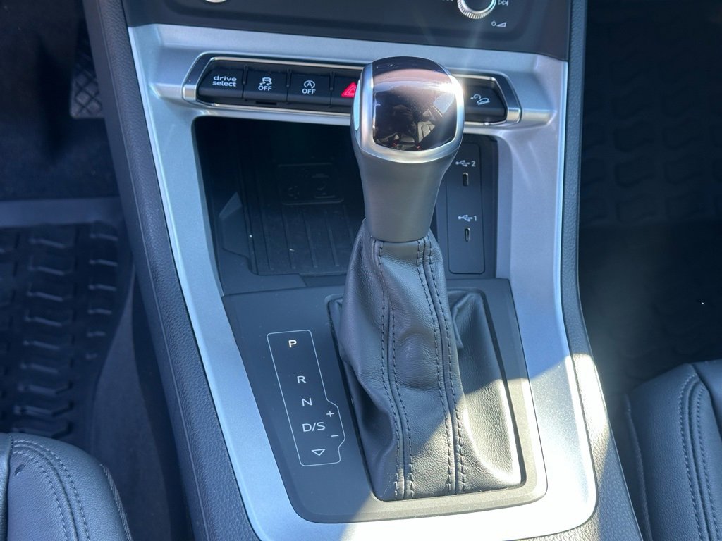 Used 2023 Audi Q3 2.0T Premium Plus w/ Premium Plus Package image 18