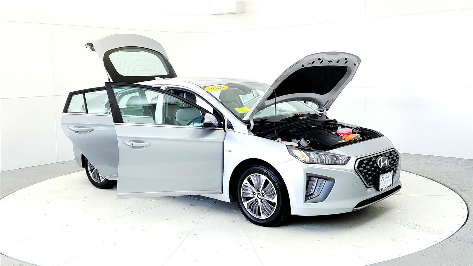 Used 2020 Hyundai Ioniq SEL image 12