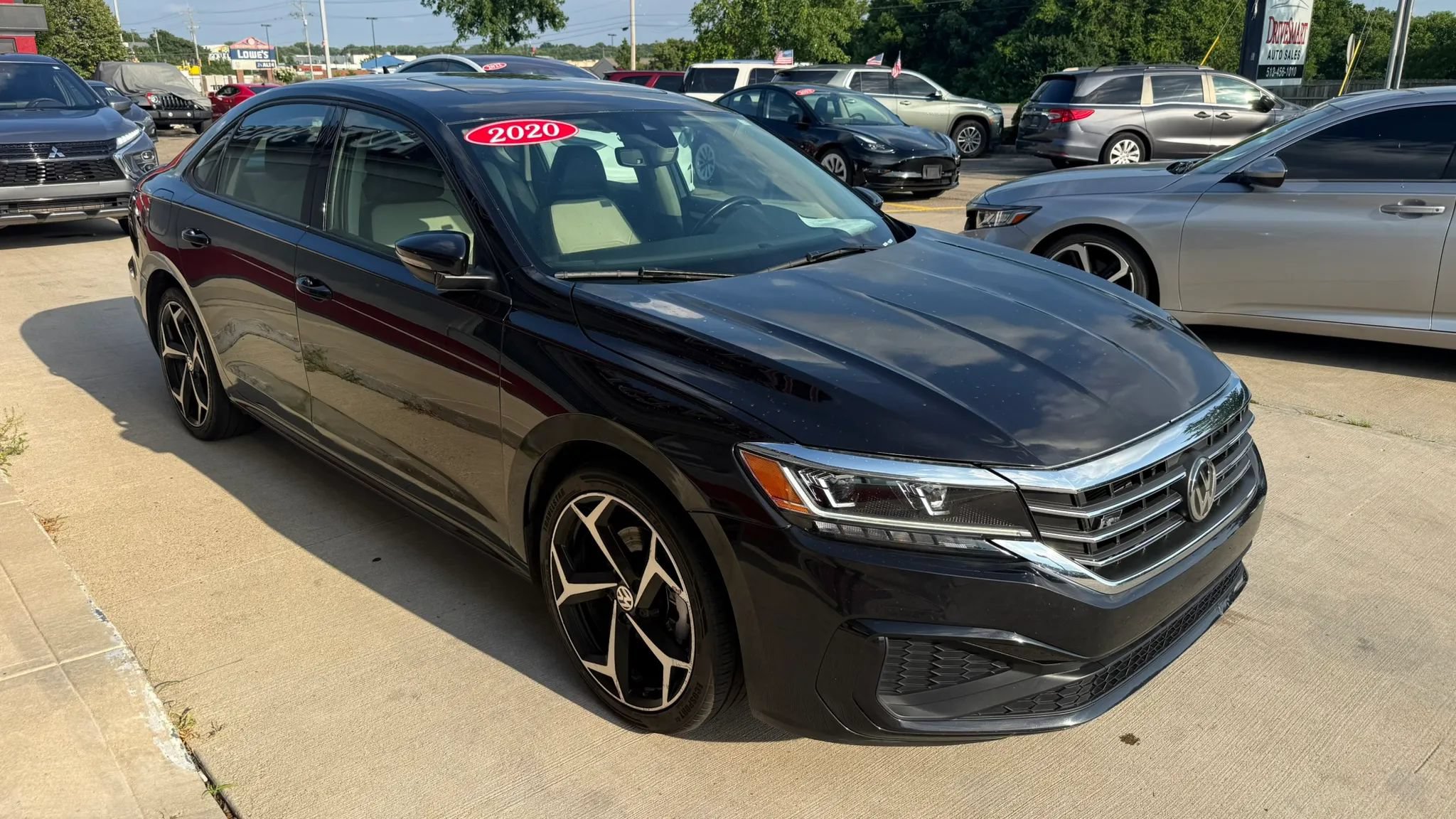 Used 2020 Volkswagen Passat 2.0T R-Line FWD image 2