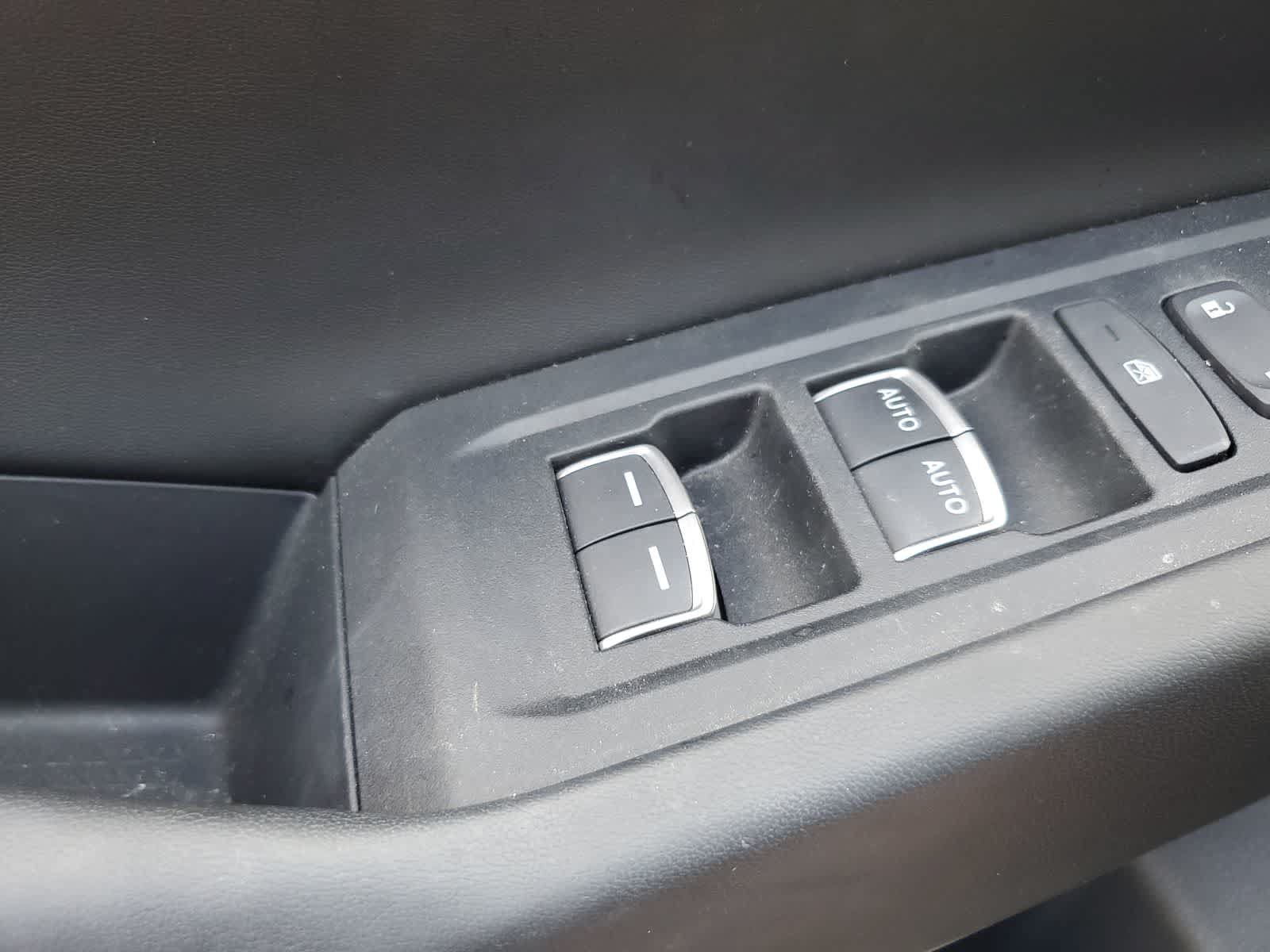 Used 2023 Honda Accord EX image 24