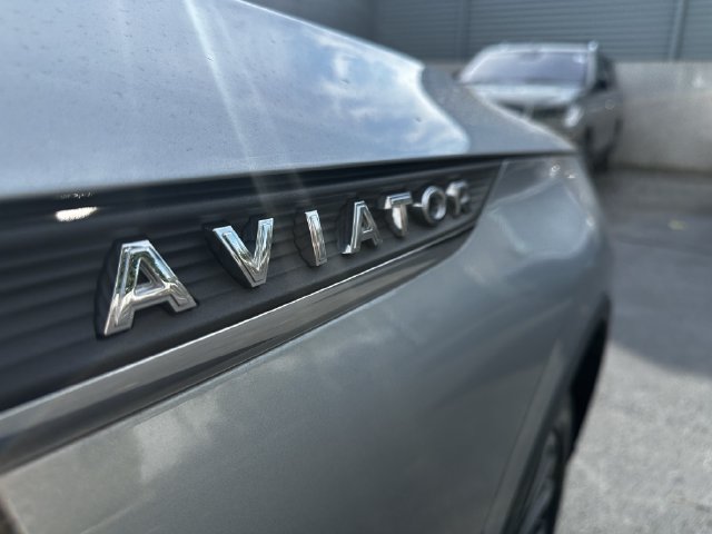 Certified 2023 Lincoln Aviator AWD w/ Premium Package image 48
