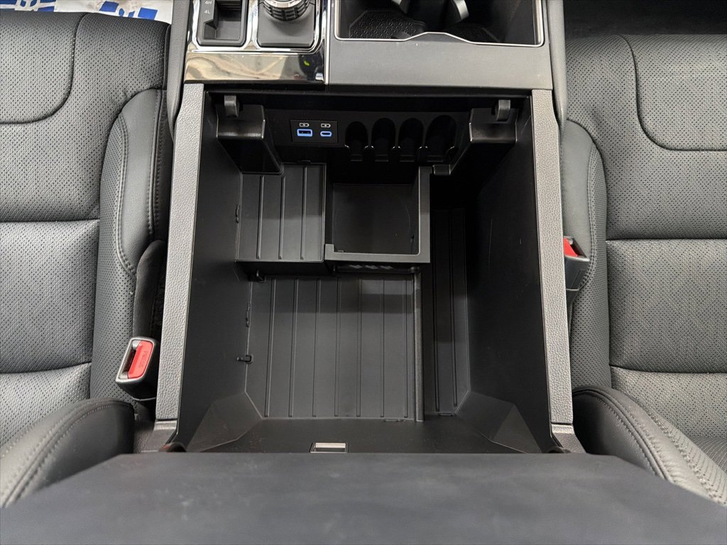 Used 2024 Toyota Tundra Limited image 27