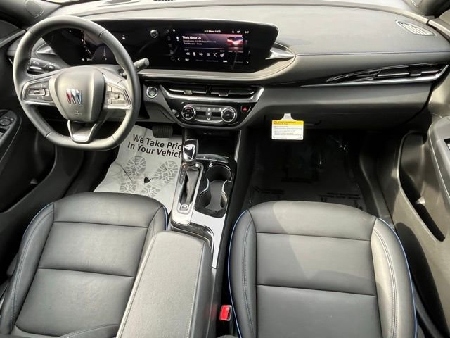 Used 2025 Buick Envista Sport Touring image 29
