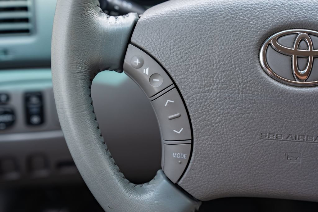 Used 2006 Toyota Sienna LE FWD image 16