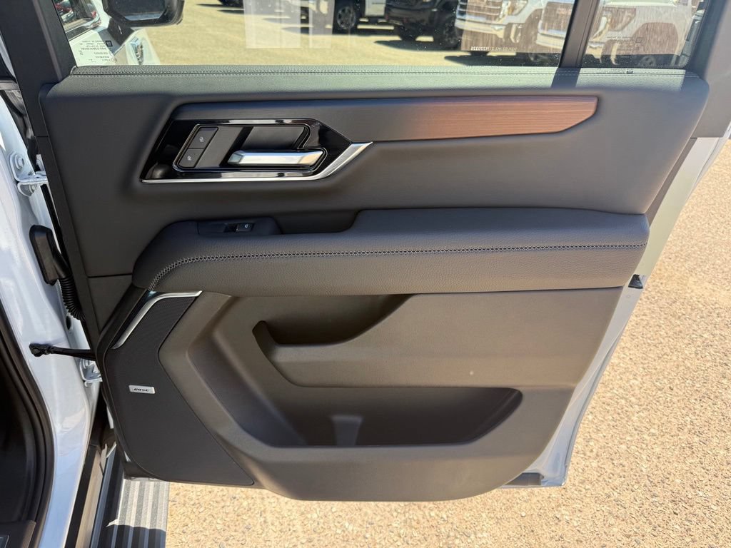 Used 2026 GMC Yukon XL Denali w/ Sun & Power Step Package AWD/4WD image 19