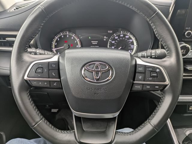 Certified 2024 Toyota Highlander LE AWD/4WD image 25