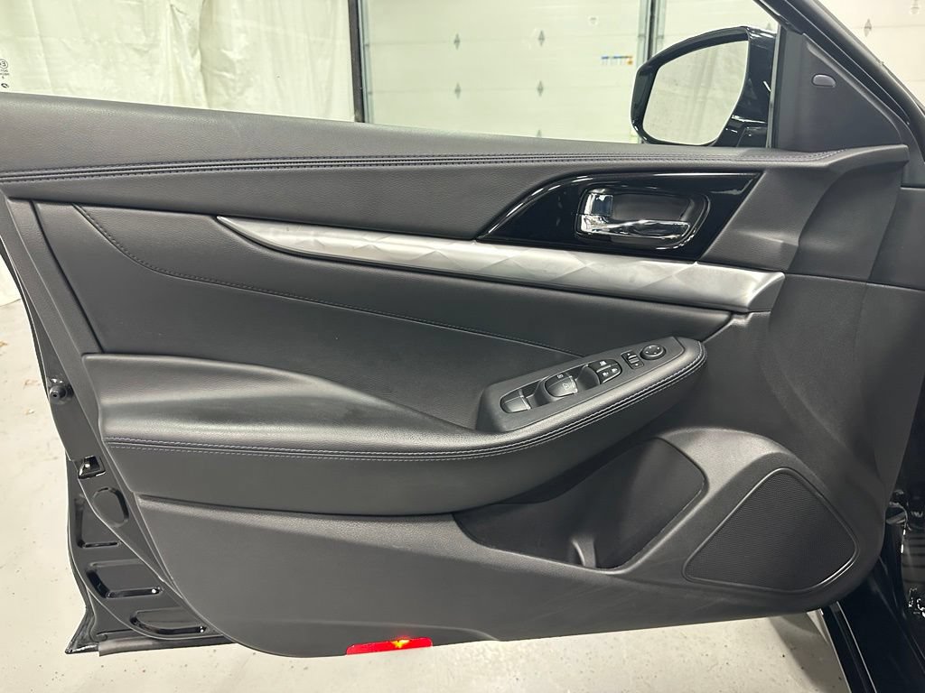 Used 2020 Nissan Maxima 3.5 S w/ Floor Mat Group FWD image 7