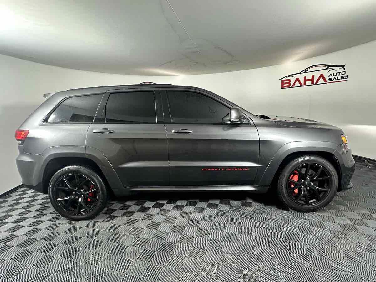 Used 2018 Jeep Grand Cherokee SRT AWD/4WD image 10