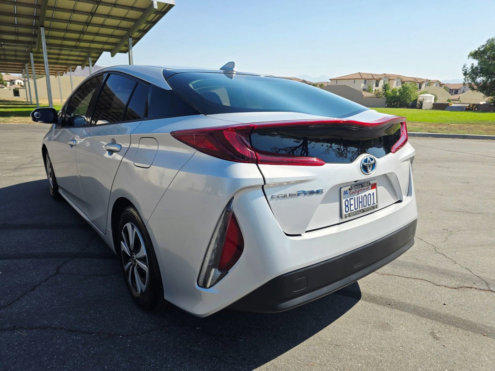 Used 2018 Toyota Prius Prime Premium image 6