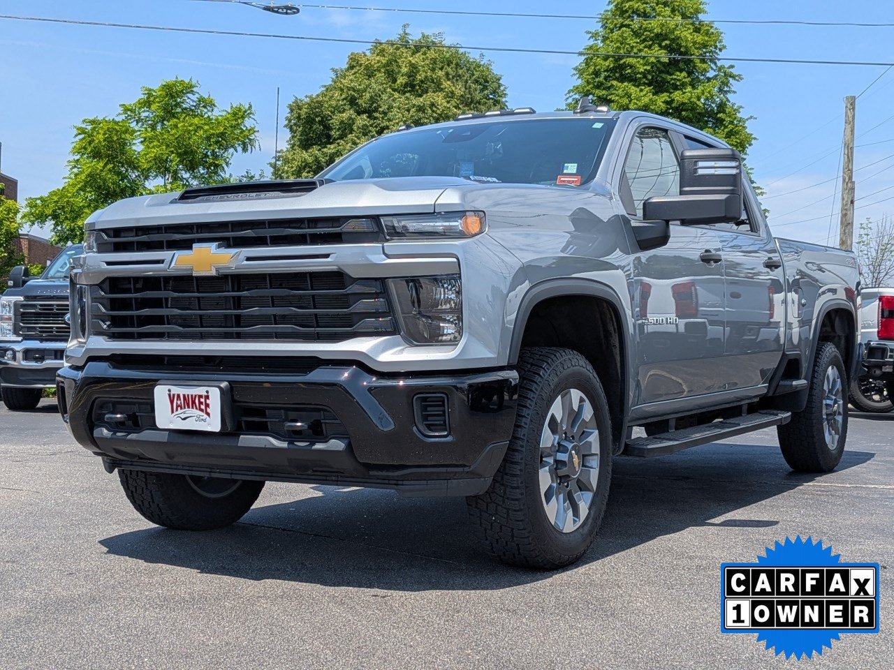 Used 2024 Chevrolet Silverado 2500 Custom w/ Custom Convenience Package AWD/4WD image 6