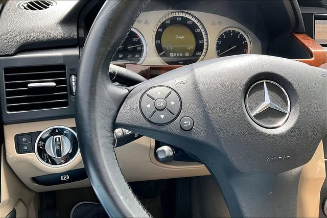 Used 2011 Mercedes-Benz GLK 350 4MATIC image 10