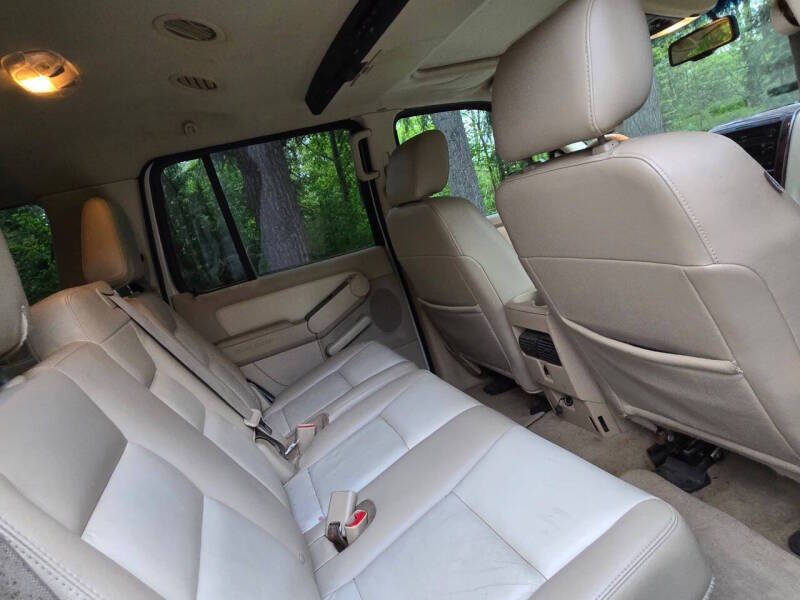 Used 2006 Ford Explorer Limited AWD/4WD image 4