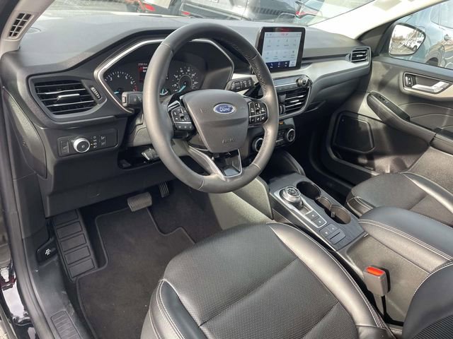 Used 2022 Ford Escape SEL image 12