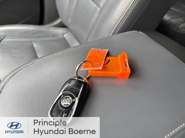 Used 2018 Buick Enclave Essence FWD image 30