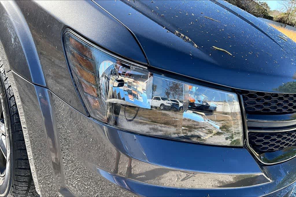 Used 2020 Dodge Journey SE w/ Blacktop Package FWD image 27