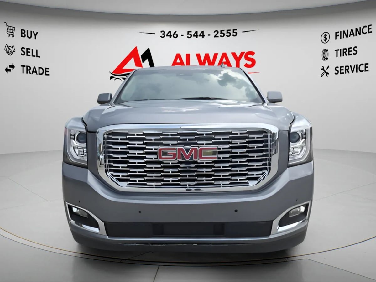 Used 2018 GMC Yukon XL Denali w/ Denali Ultimate Package RWD image 3