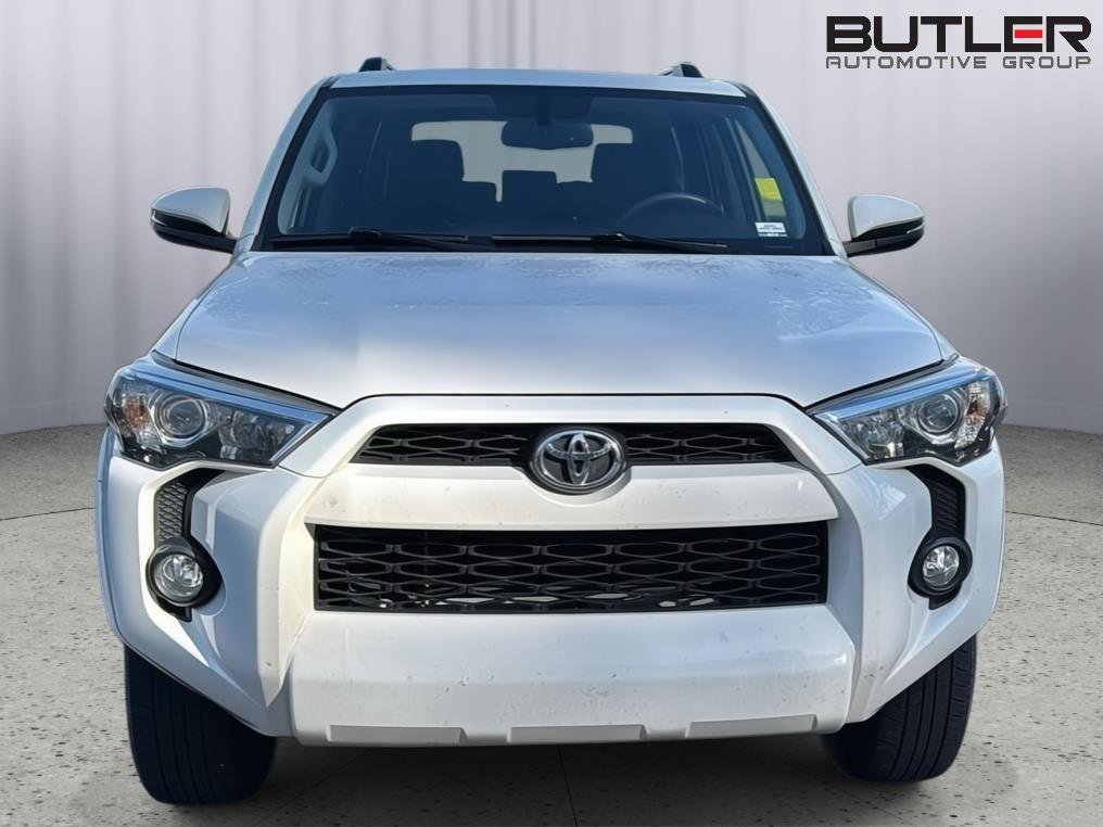 Used 2019 Toyota 4Runner SR5 Premium image 3