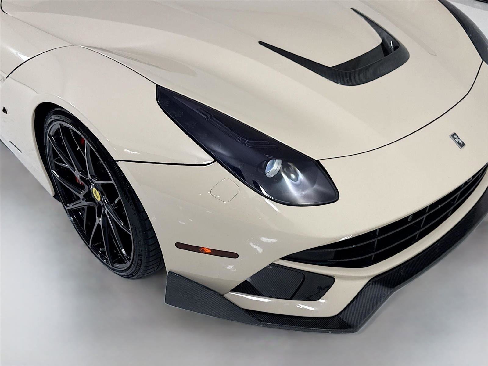 Used 2014 Ferrari F12 Berlinetta image 34